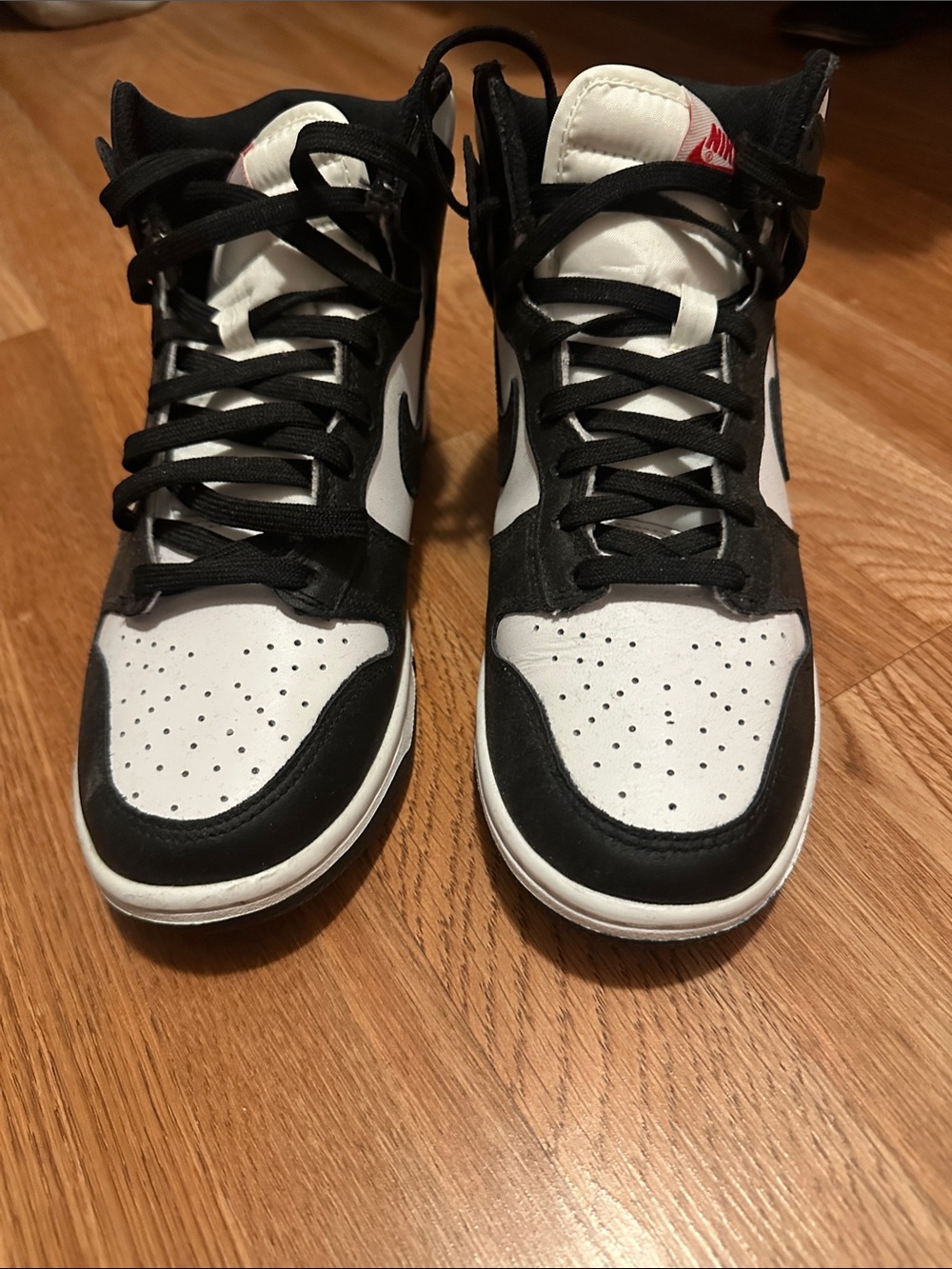 Nike Men’s Black and White Mid-Top Sneakers